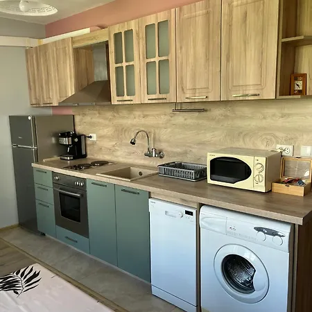 Mihaela * Burgas Stad