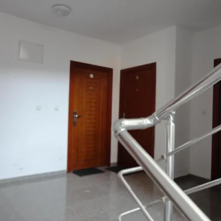 Mihaela Apartment *
